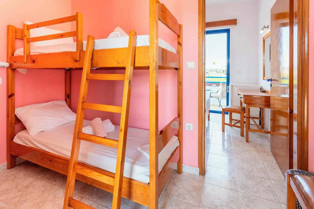 RHO_83060_Garden_Hotel_0723_06.jpg