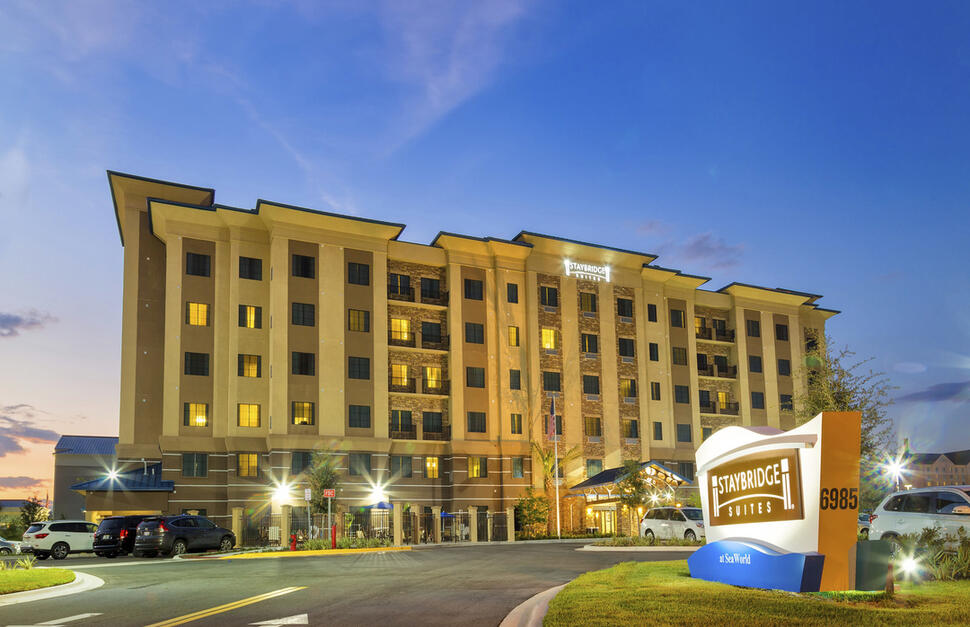 Staybridge-Suites-Orlando-at-SeaWorld-8.jpg