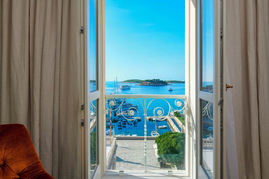 SPU_82050_Palace_Elisabeth_Hvar_0823_06.jpg