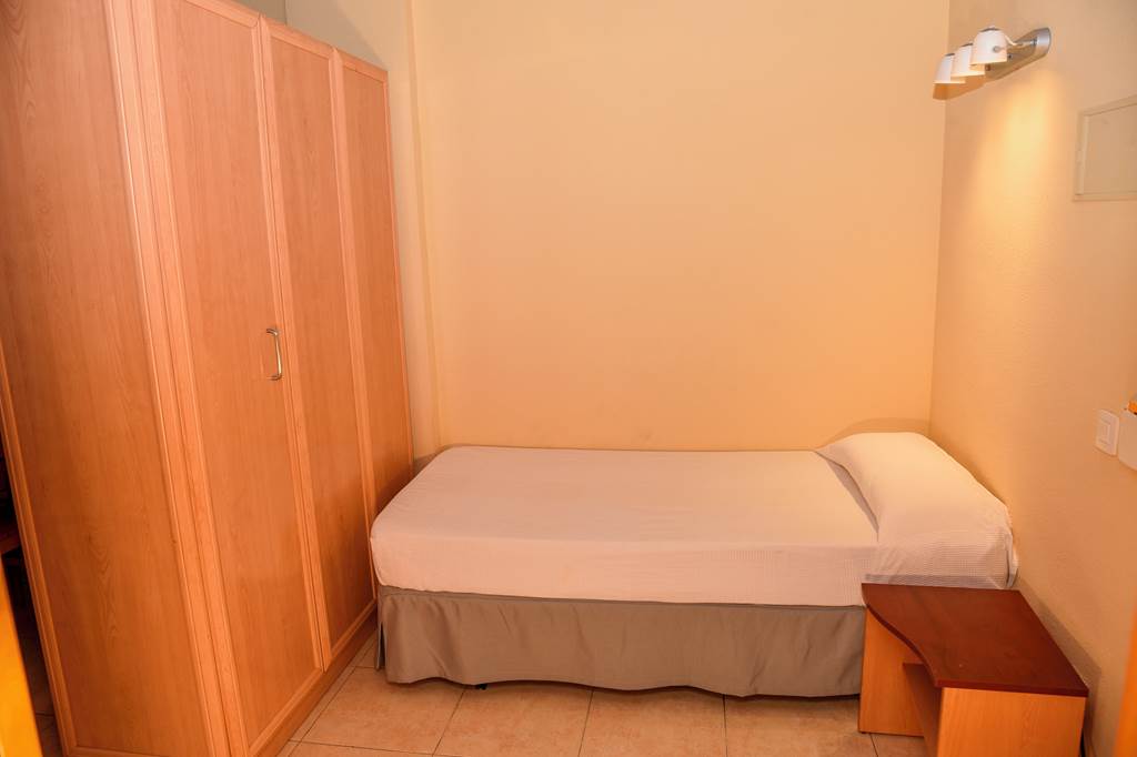 REU_77476_Aparthotel_SunClub_Salouu_0623_24.jpg