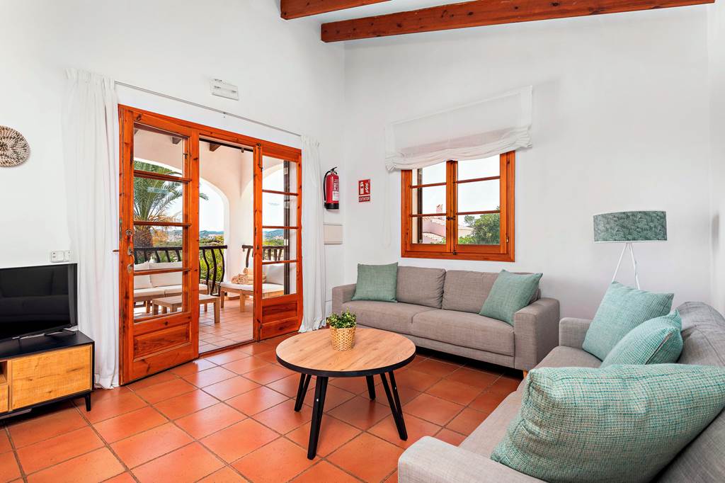 MAH_77315_Villas_Playas_de_Fornells_0824_06.jpg