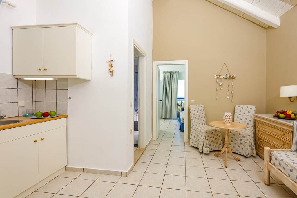 HER_77237_Piskopiano_Village_1117_10.jpg