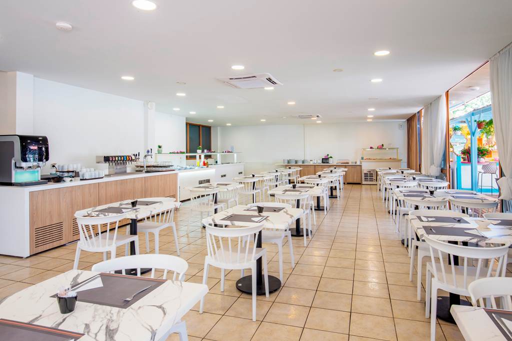 CFU_83075_Amalia_Hotel_0724_03.jpg