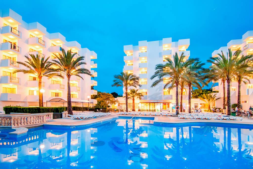 PMI_71833_Globales_Maioris_formerly_Ola_Hotel_Maioris_0621_15.jpg