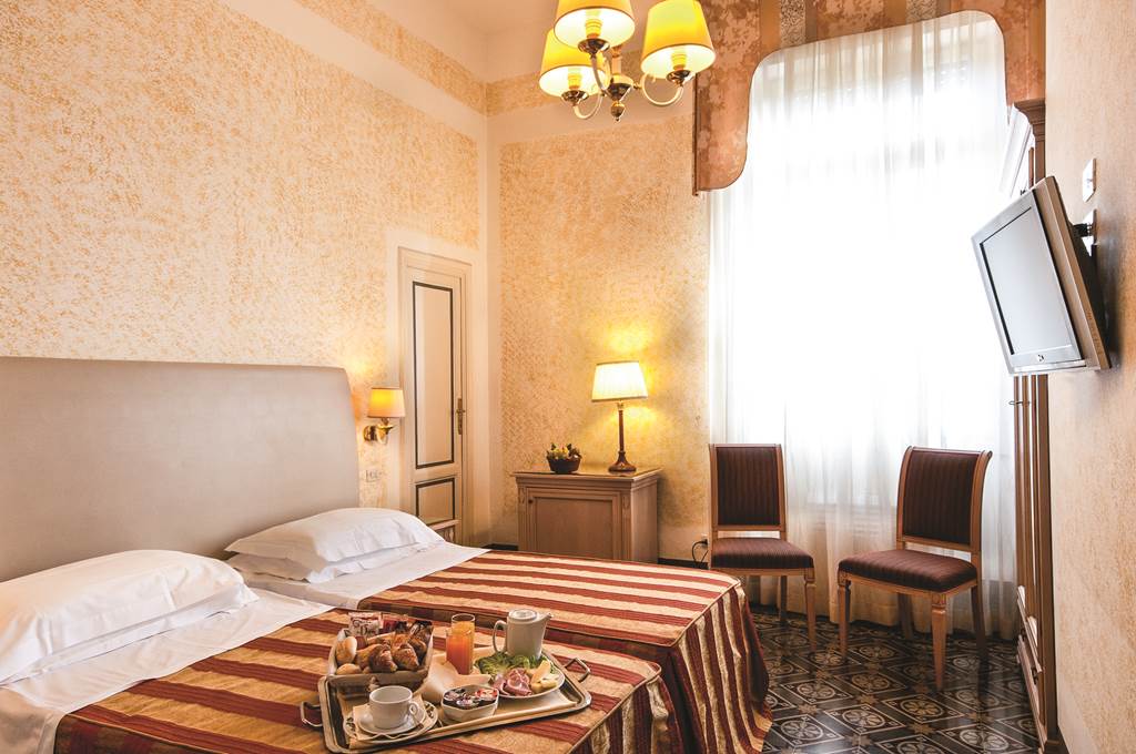 PSA_72333_GH_ROYAL_VIAREGGIO_1215_03.jpg