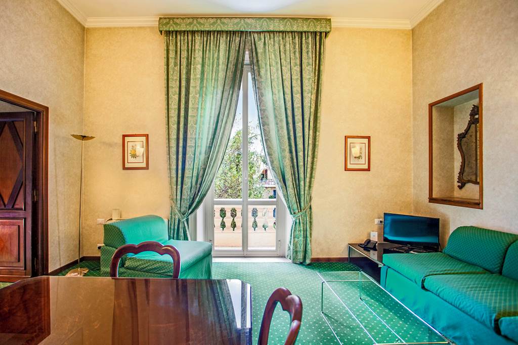 FCO_88774_Aldrovandi_Residence_City_Suites_1224_03.jpg