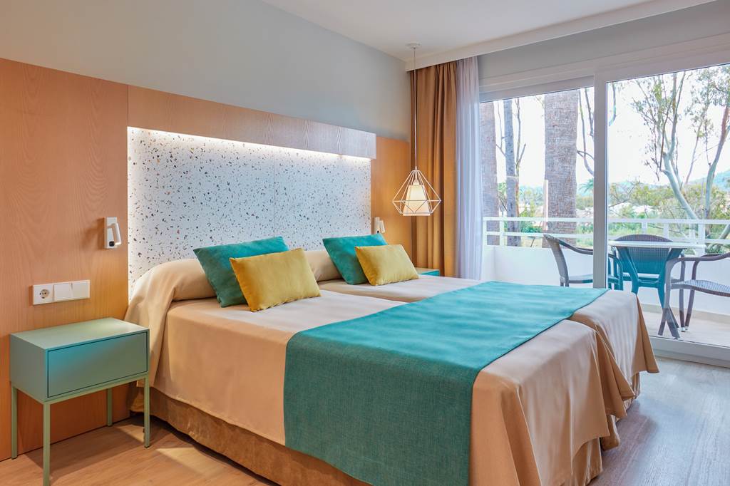 PMI_86033_Universal_Aparthotel_Elisa_0923_05.jpg