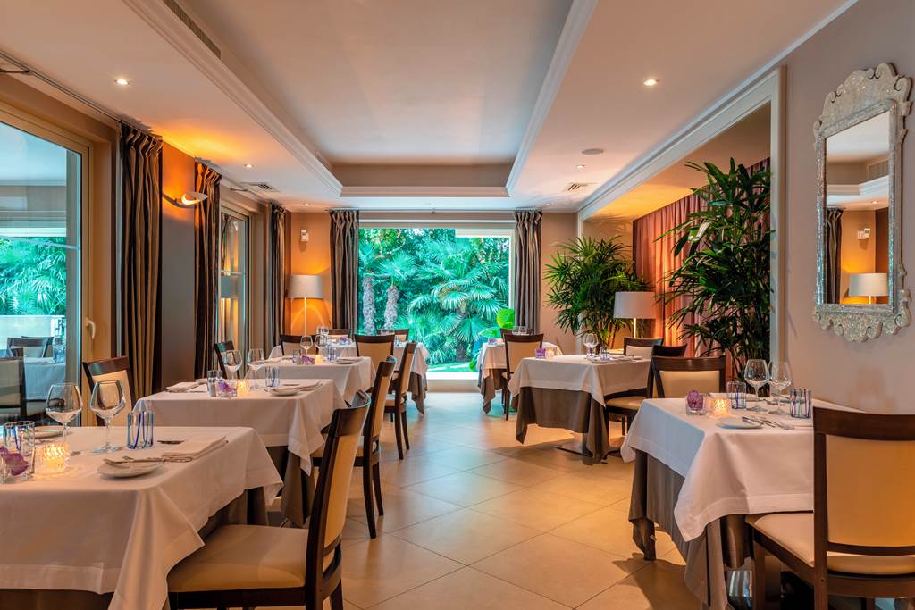 VRN_74885_Hotel_Villa_Rosa_1121_13.jpg