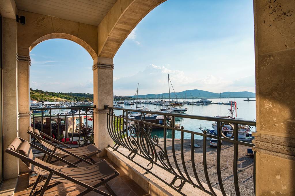 BOJ_87594_Blu_Bay_Hotel_Sozopol_0524_02.jpg