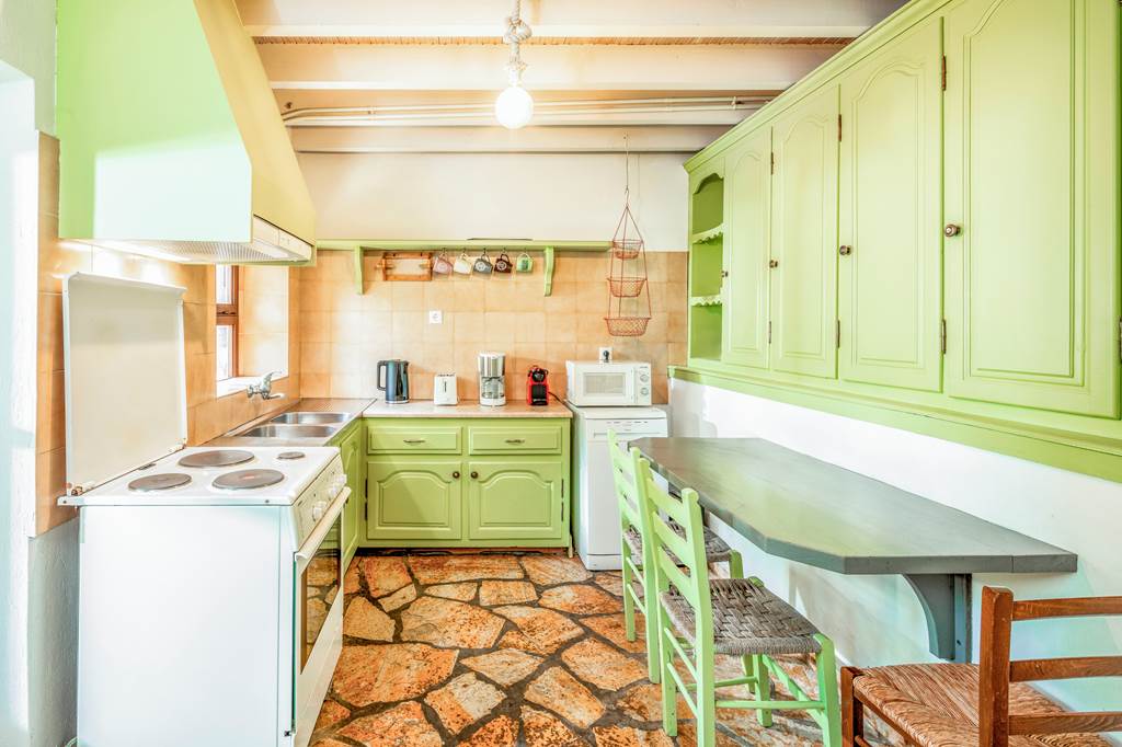 CFU_88536_Villa_Stone_Cottage_1224_09.jpg