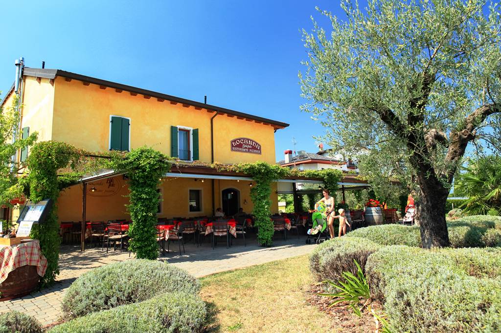 VRN_77571_Bella_Italia_Apartments_0118_41.jpg