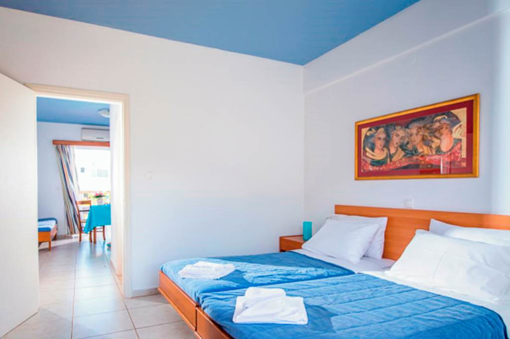 HER_87746_W_Suites_&_Apartments_0624_22.jpg