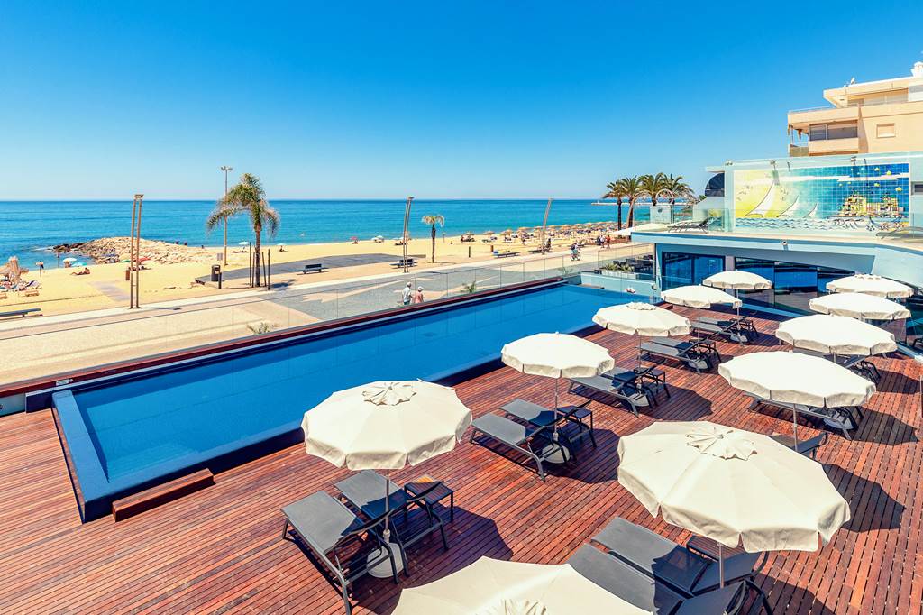 FAO_581_Dom_Jose_Beach_Hotel_0621_01.jpg