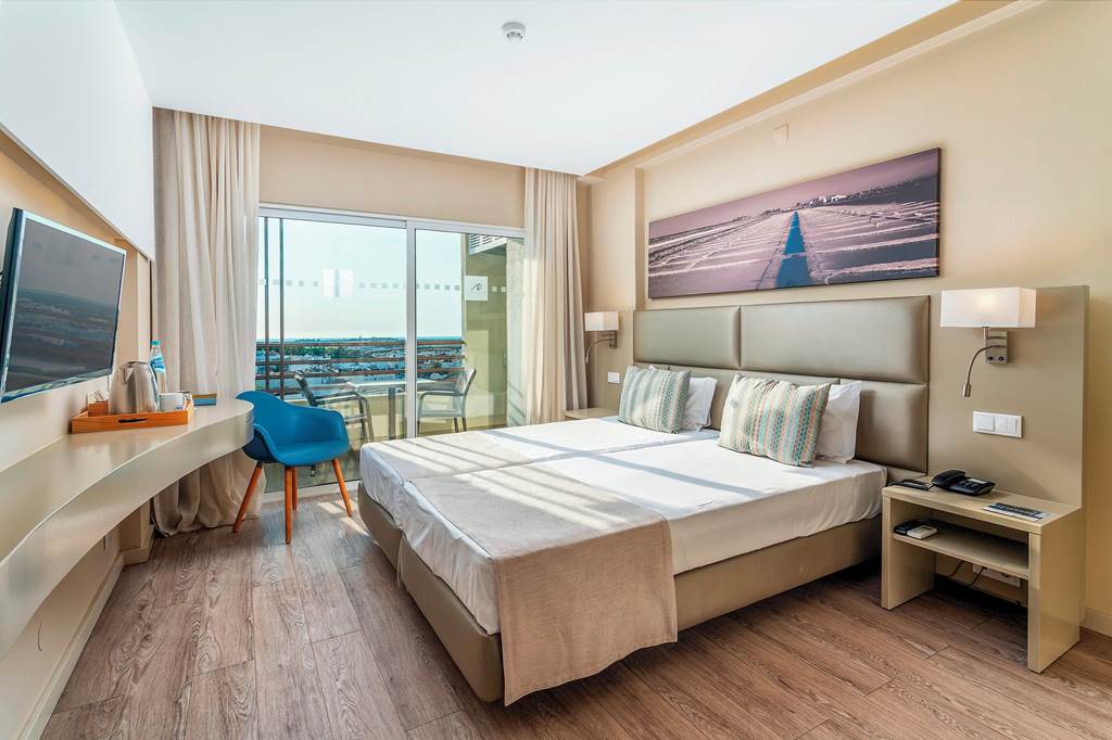 FAO_74742_AP_Maria_Nova_Lounge_Hotel_0723_05.jpg