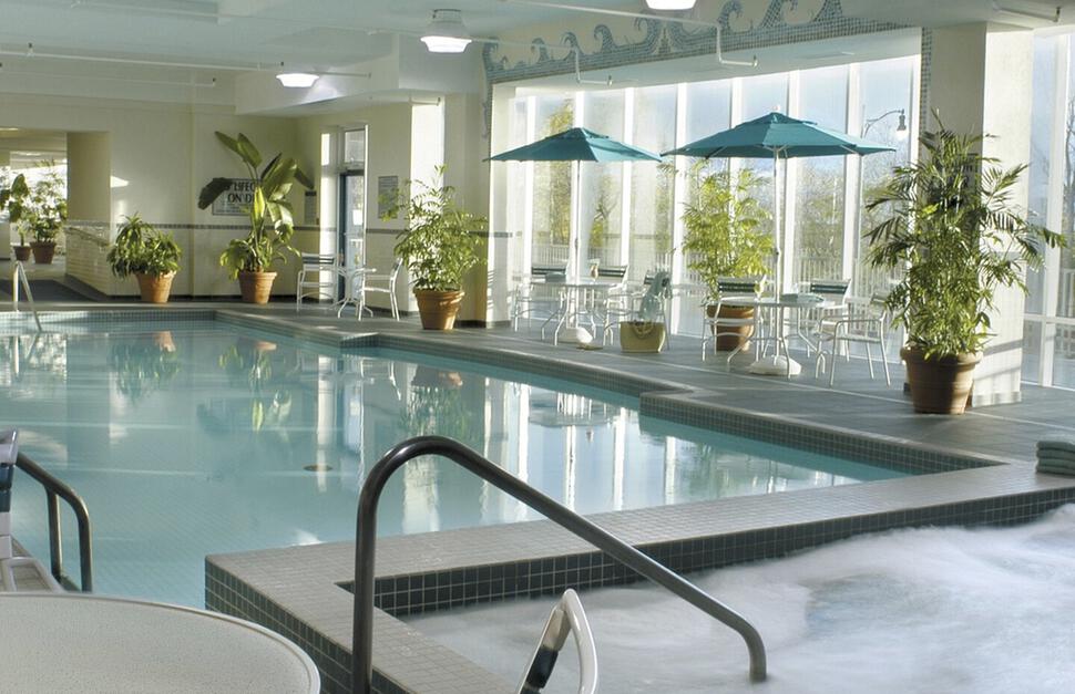 Niagara-Falls-Marriott-Fallsview-Hotel-Spa-2.jpg