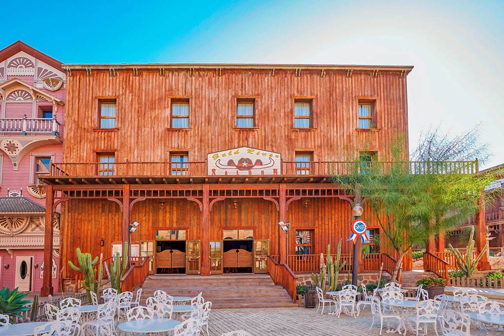 REU_68990_Hotel_Gold_River_0621_03.jpg