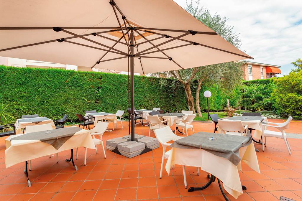 VRN_77441_Hotel_Bella_Peschiera_0919_01.jpg