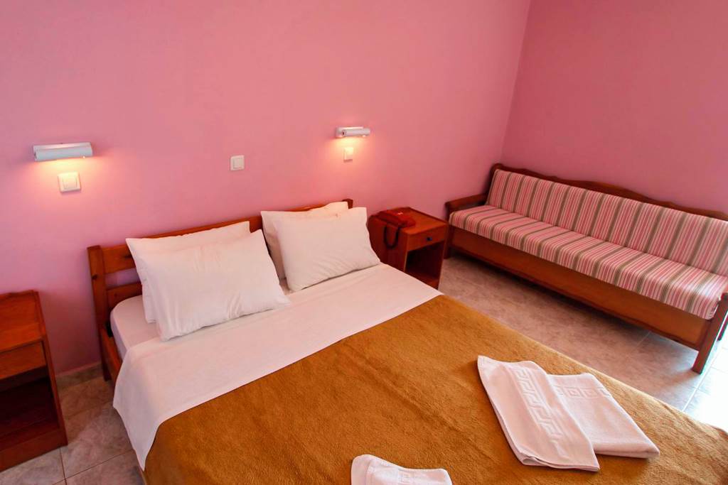 RHO_83060_Garden_Hotel_0521_14.jpg