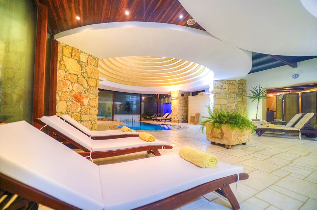 MLA_72755_HTL_TA_CENC_&_SPA_0615_11.jpg