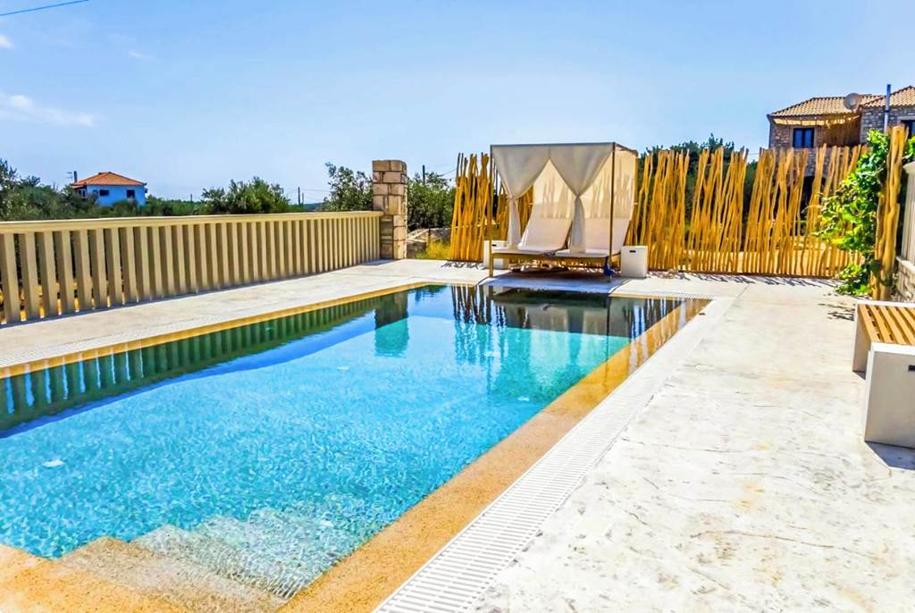 KLX_86860_Villa_Koroni_Peloponnese_1223_03.jpg