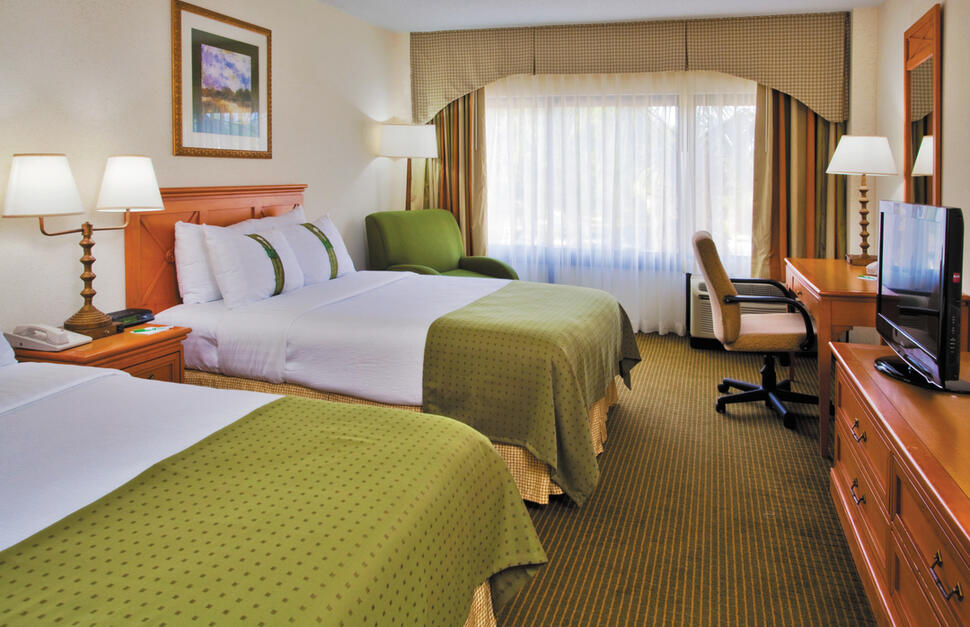 Holiday-Inn-Orlando-Airport-2.jpg