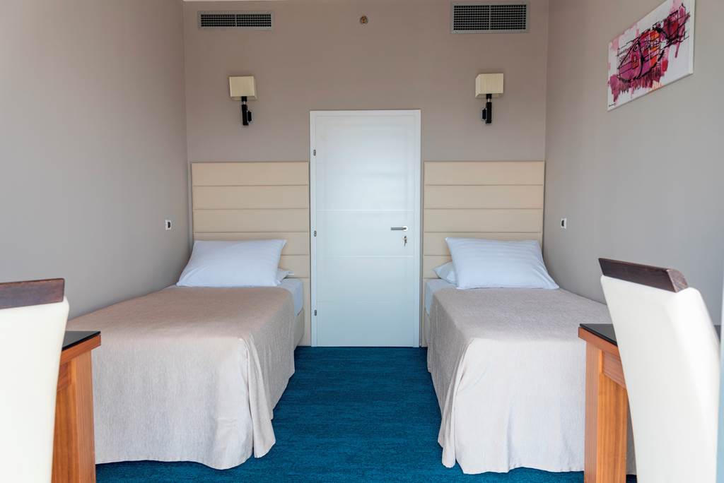 DBV_70322_Hotel_Lero_0423_03.jpg