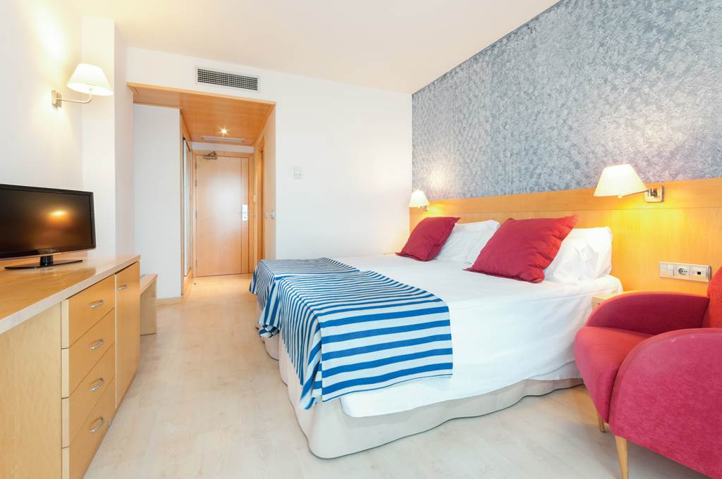 REU_219_TRYP_CAMBRILS_0415_02.jpg