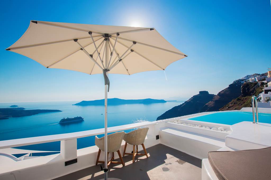 JTR_84395_Chic_Hotel_Santorini_0224_01.jpg