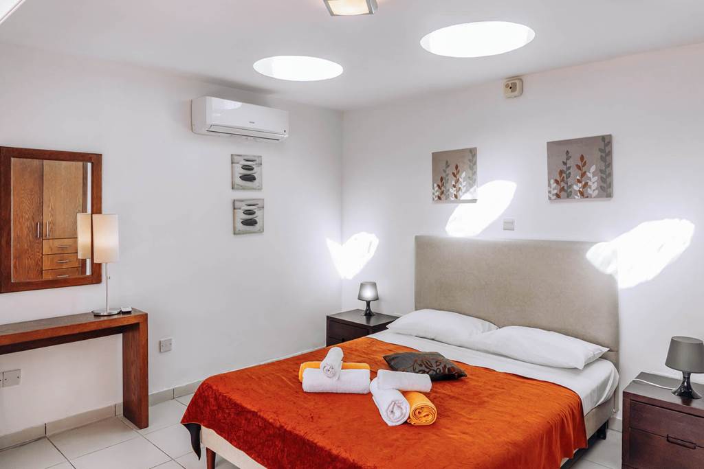 PFO_88914_Z&X_Holiday_Villas_-_Villa_Karavi_0125_08.jpg