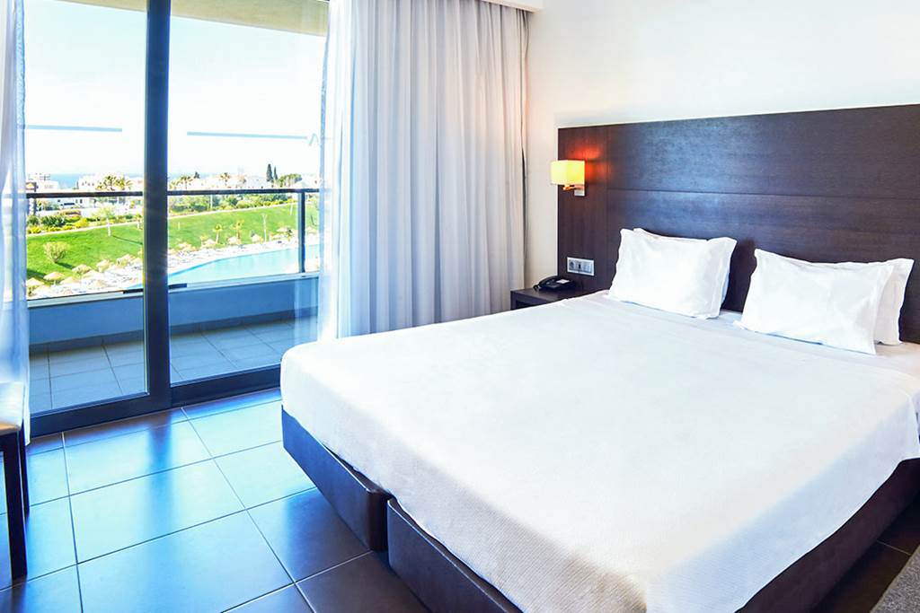 FAO_74940_Alvor_Baia_Resort_Hotel_0823_01.jpg