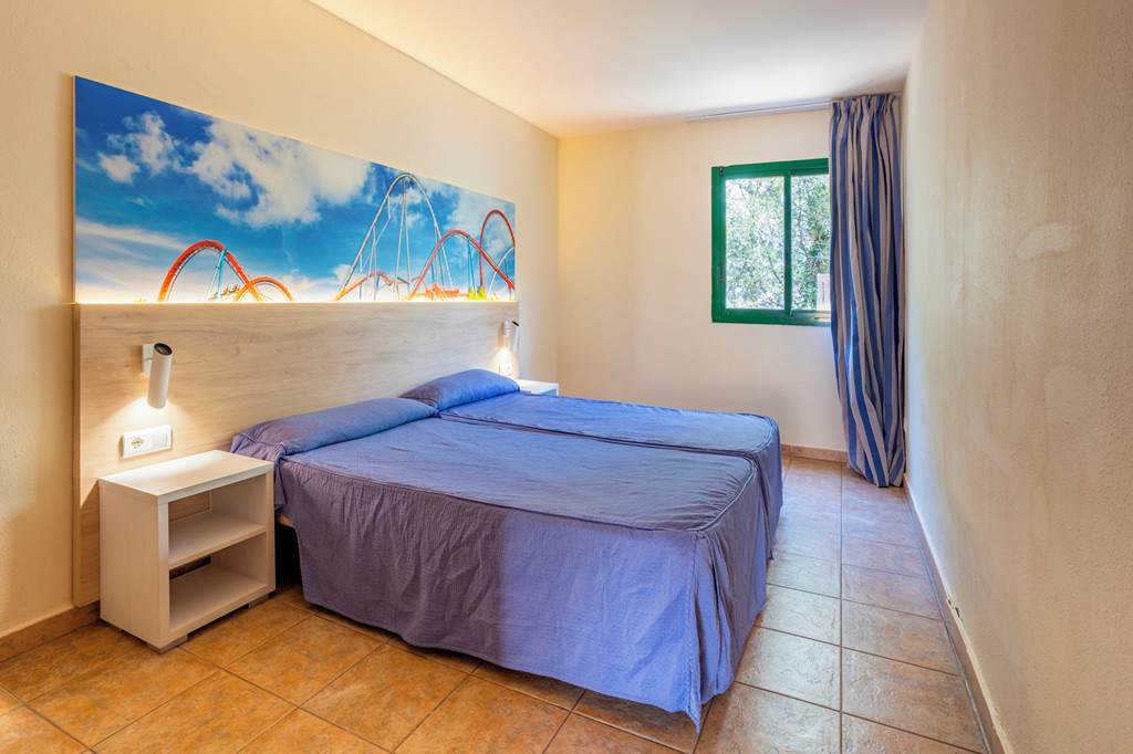 REU_70713_Festival_Village_Apartments_0624_11.jpg