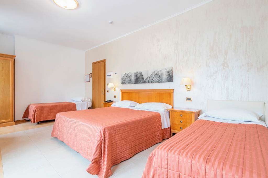 NAP_74690_Grand_Hotel_Moon_Valley_0623_07.jpg