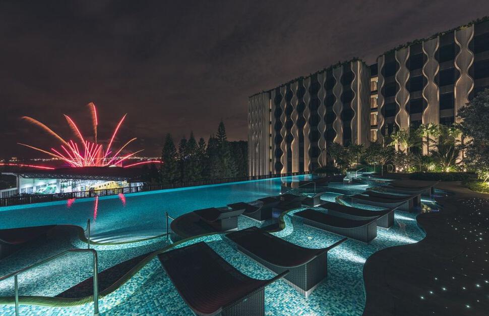 Village-Hotel-at-Sentosa-14.jpg