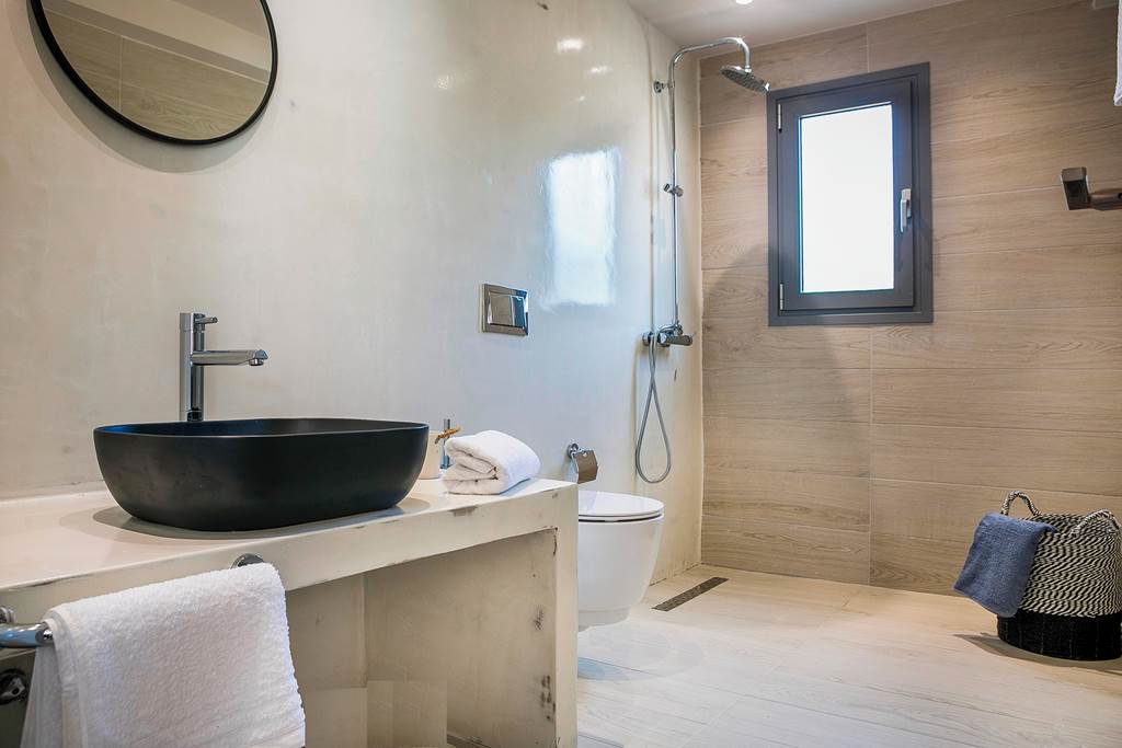 EFL_87785_Juliet_Villa_0524_08.jpg