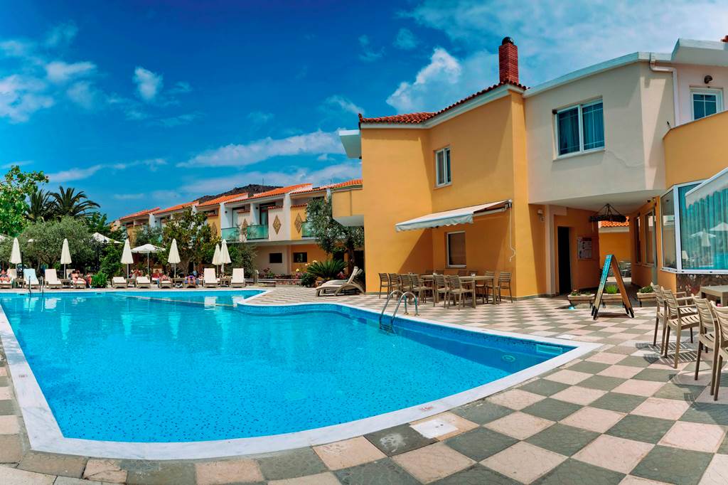 MJT_84273_Sunset_Hotel_0524_14.jpg