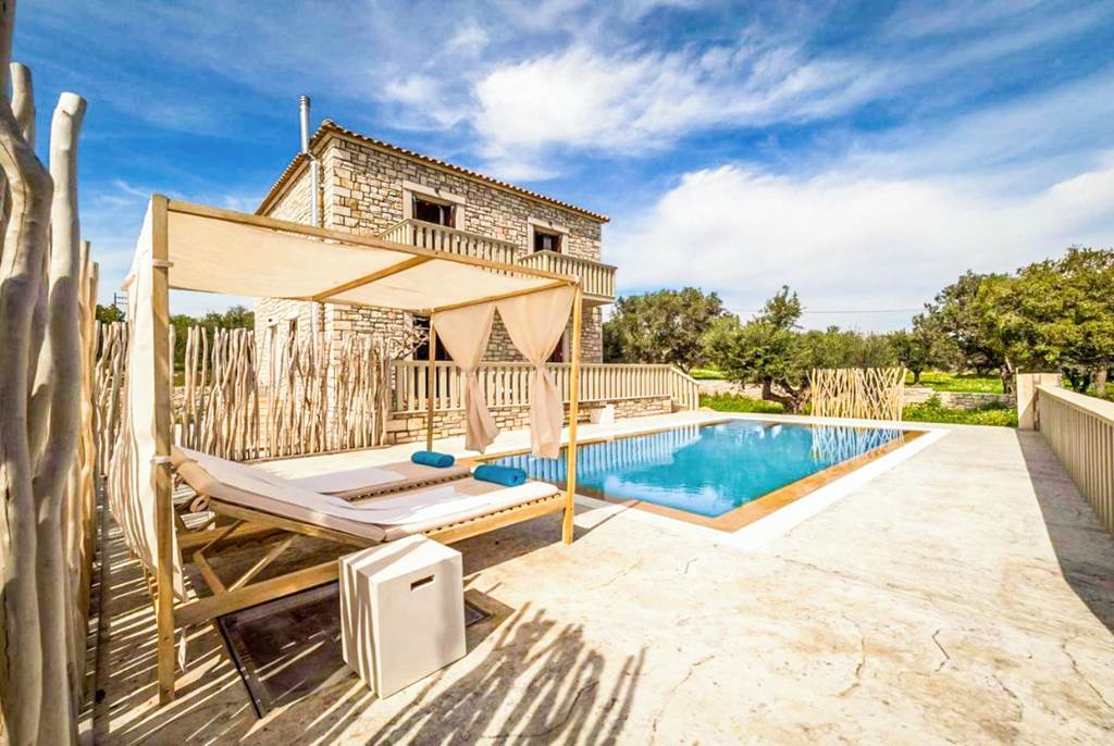 KLX_86860_Villa_Koroni_Peloponnese_1223_01.jpg