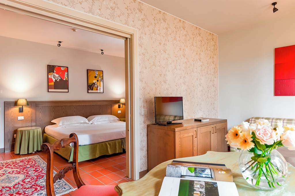 PSA_77570_Villasanpaolo_Spa_Resort_1119_04.jpg