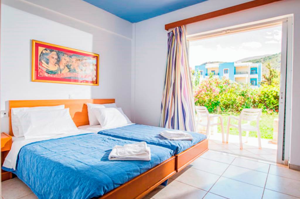 HER_87746_W_Suites_&_Apartments_0624_19.jpg