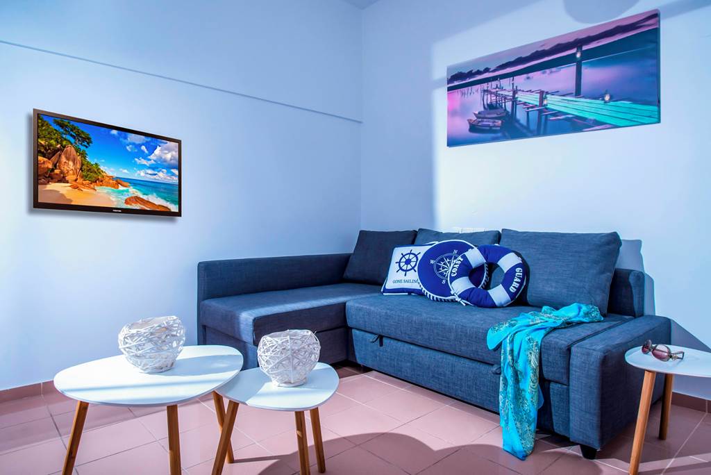 HER_87746_W_Suites_&_Apartments_0624_25.jpg