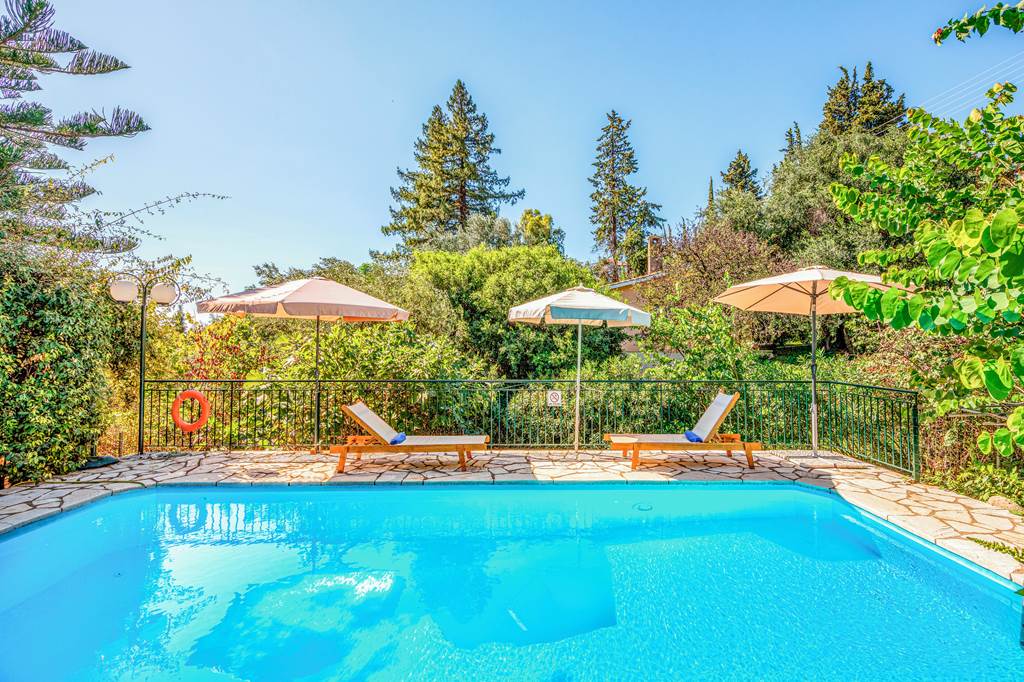 CFU_88536_Villa_Stone_Cottage_1224_05.jpg