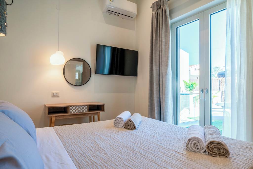 CHQ_88699_Villa_Lemonia_Plaka_0125_10.jpg