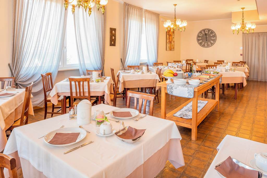 VRN_84403_Hotel_Taormina_1224_03.jpg
