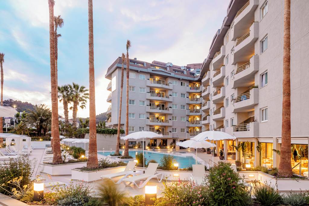 GRO_73327_Aqua_Hotel_Montagut_0719_10.jpg