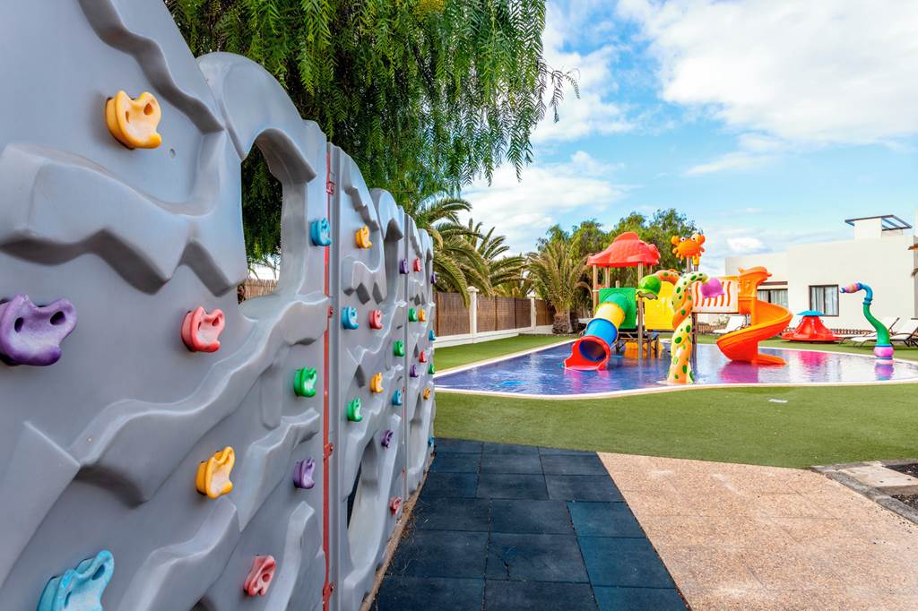 ACE_77884_Vitalclass_Lanzarote_&_Aquapark_Costa_Teguise_0220_05.jpg