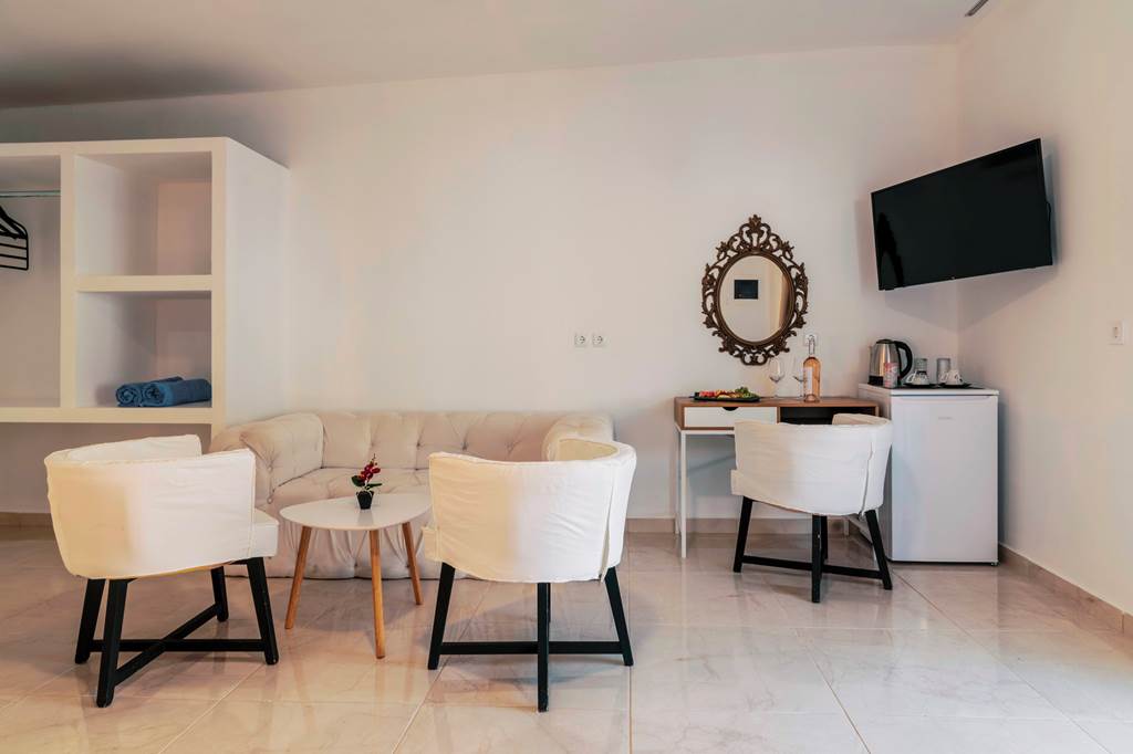 RHO_87301_Bamboo_Suites_Boutique_Hotel_0224_31.jpg