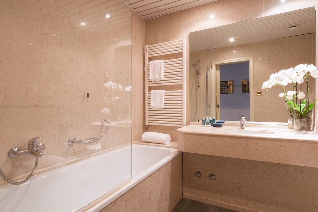 VRN_72875_Grand_Hotel_Gardone_1017_07.jpg