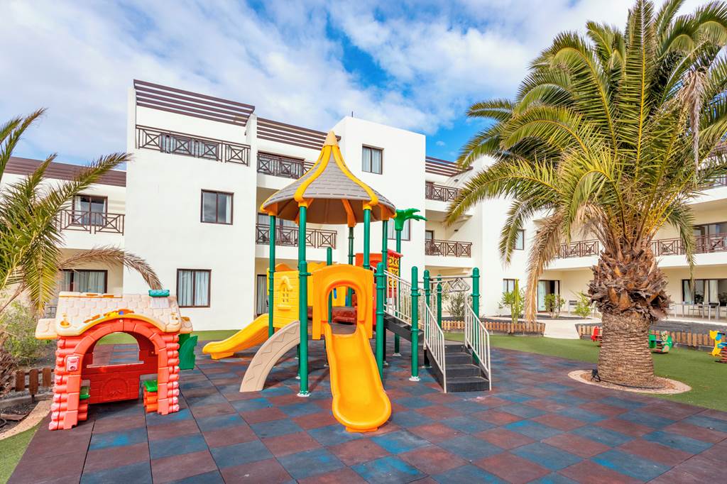 ACE_77884_Vitalclass_Lanzarote_&_Aquapark_Costa_Teguise_0220_02.jpg