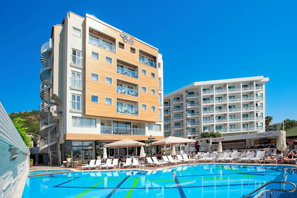 DLM_84469_Cettia_Beach_Resort_1022_03.jpg