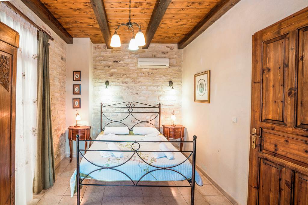 HER_87059_Villa_Marcos_Chara_0124_10.jpg