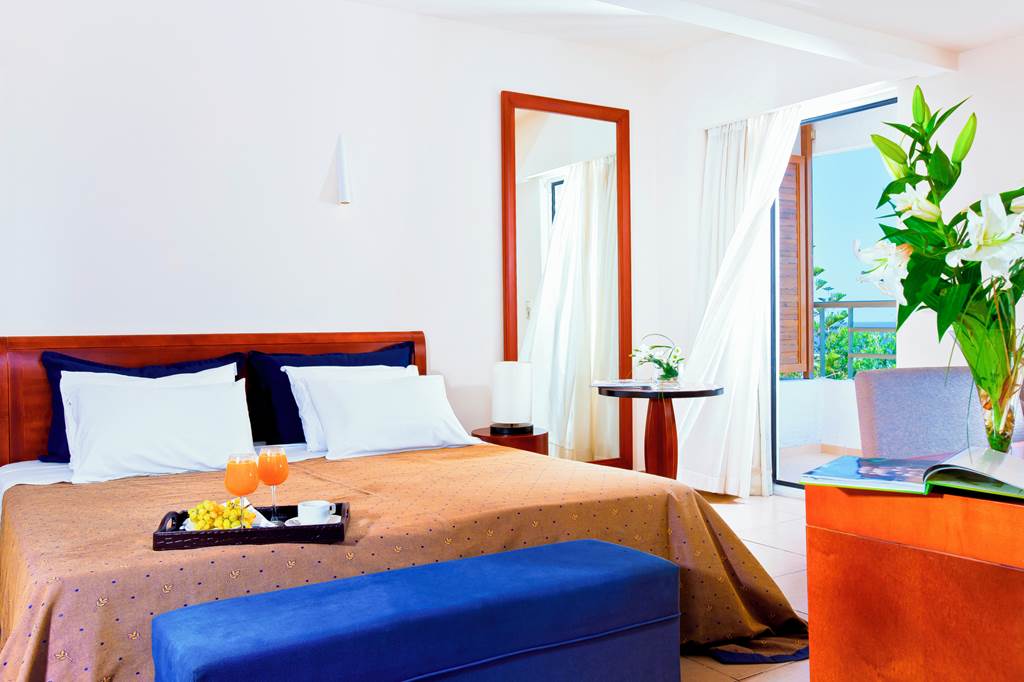 HER_86922_Apollonia_Beach_Resort_&_Spa_1223_04.jpg